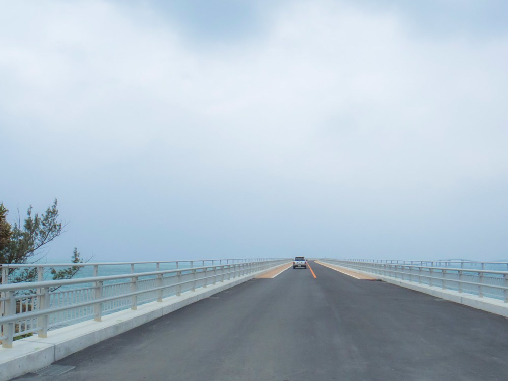 無料で渡れる伊良部大橋