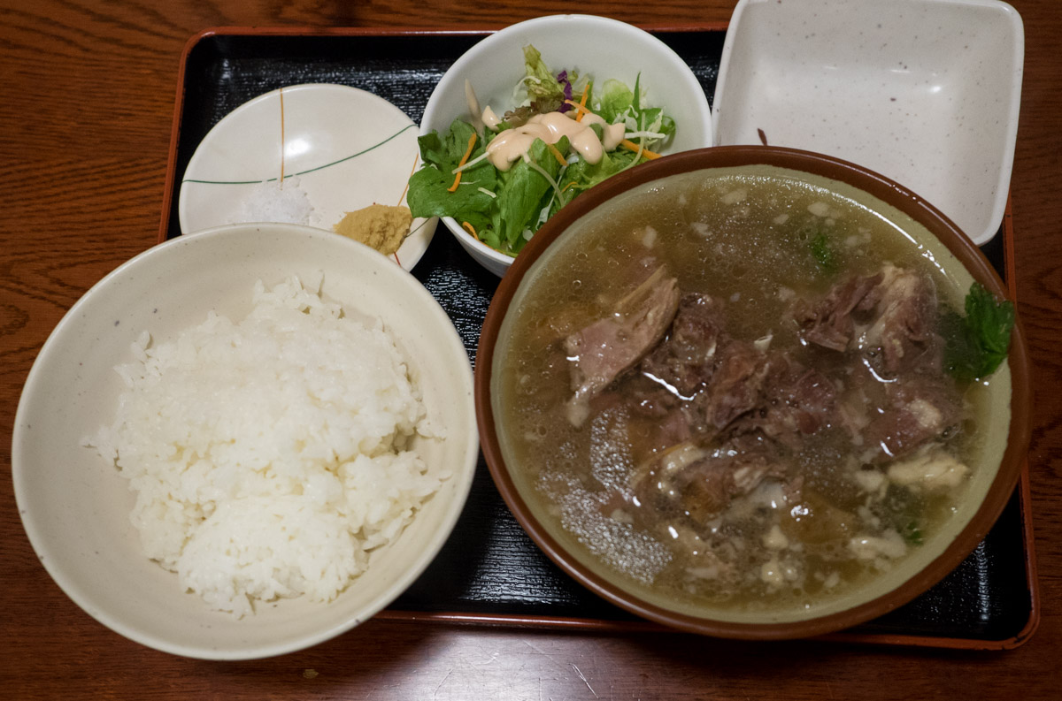 ひと味違う沖縄料理を食べたい方へ 山羊汁 あひる汁が食べられる まんぷく食堂 Oday