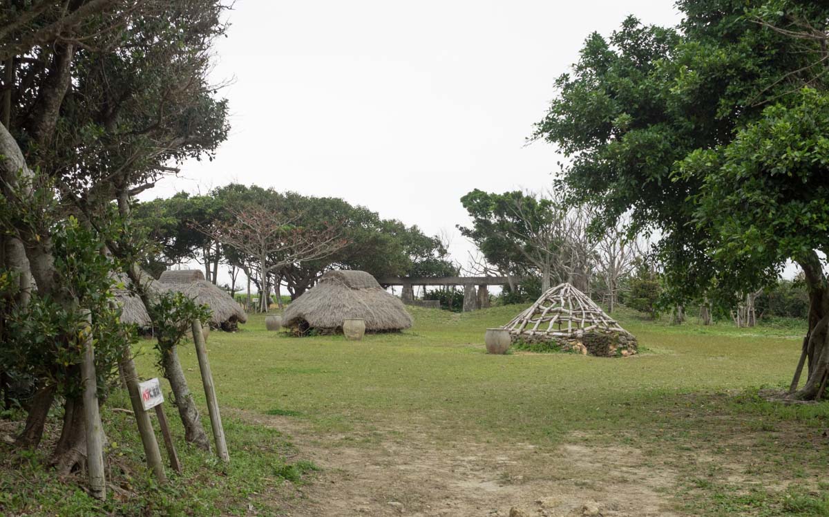 伊計島 イチの里 仲原遺跡 沖縄の縄文時代の竪穴式住居 Oday