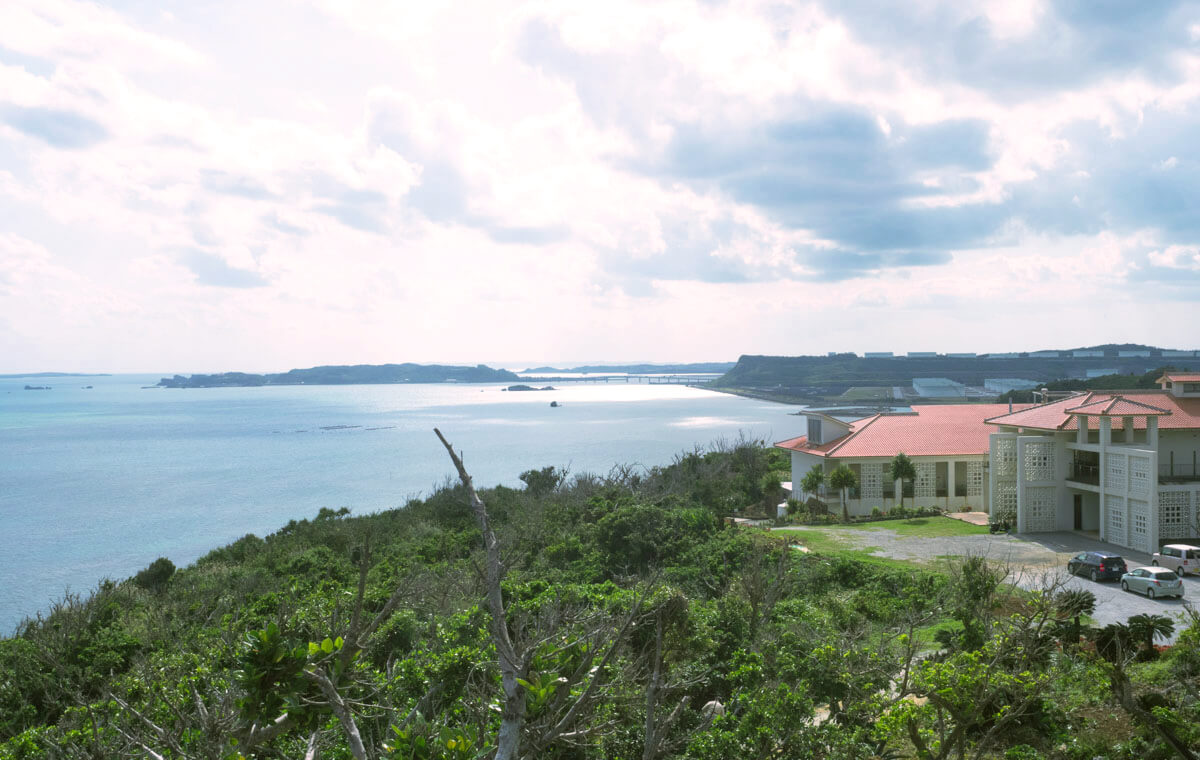 ヌチマース工場はなぜかおしゃれ