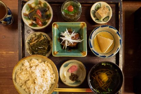 しま野菜食堂てぃーあんだ くぇーぶー定食