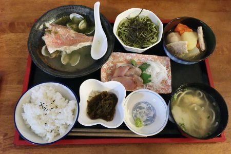 アダンの民宿予約
