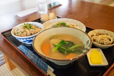 てぃーらぶいの定食