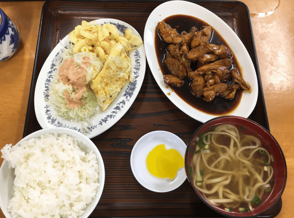 首 里 あや ぐ 食堂