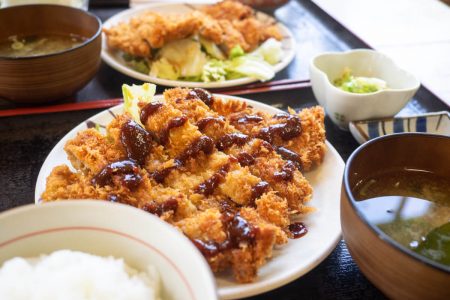 紀乃川食堂とんかつ定食