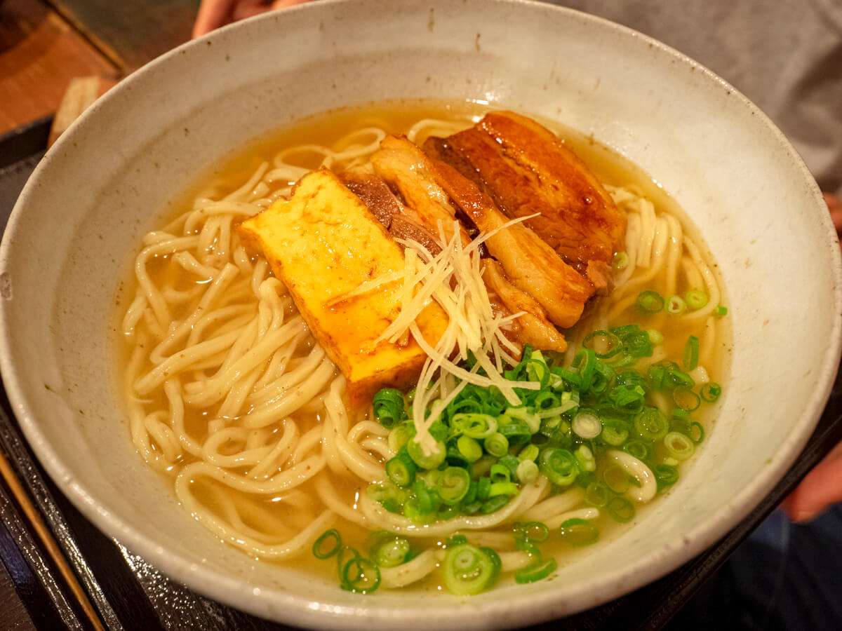 読谷 金月そば 香りのよい7つの魚介出汁スープと特製麺 Oday