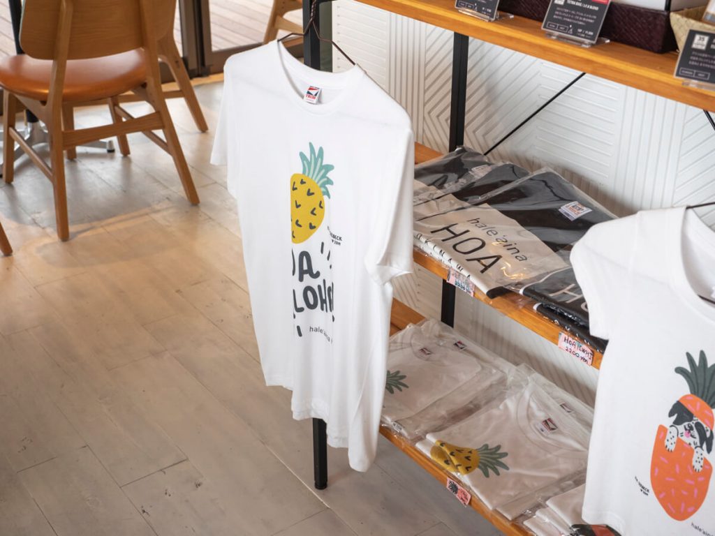 Tシャツ